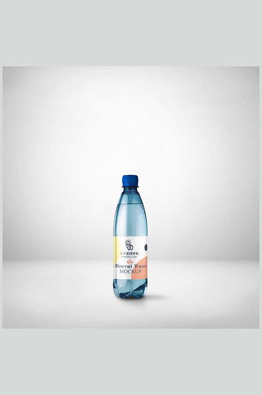 清新矿泉水瓶样机效果图