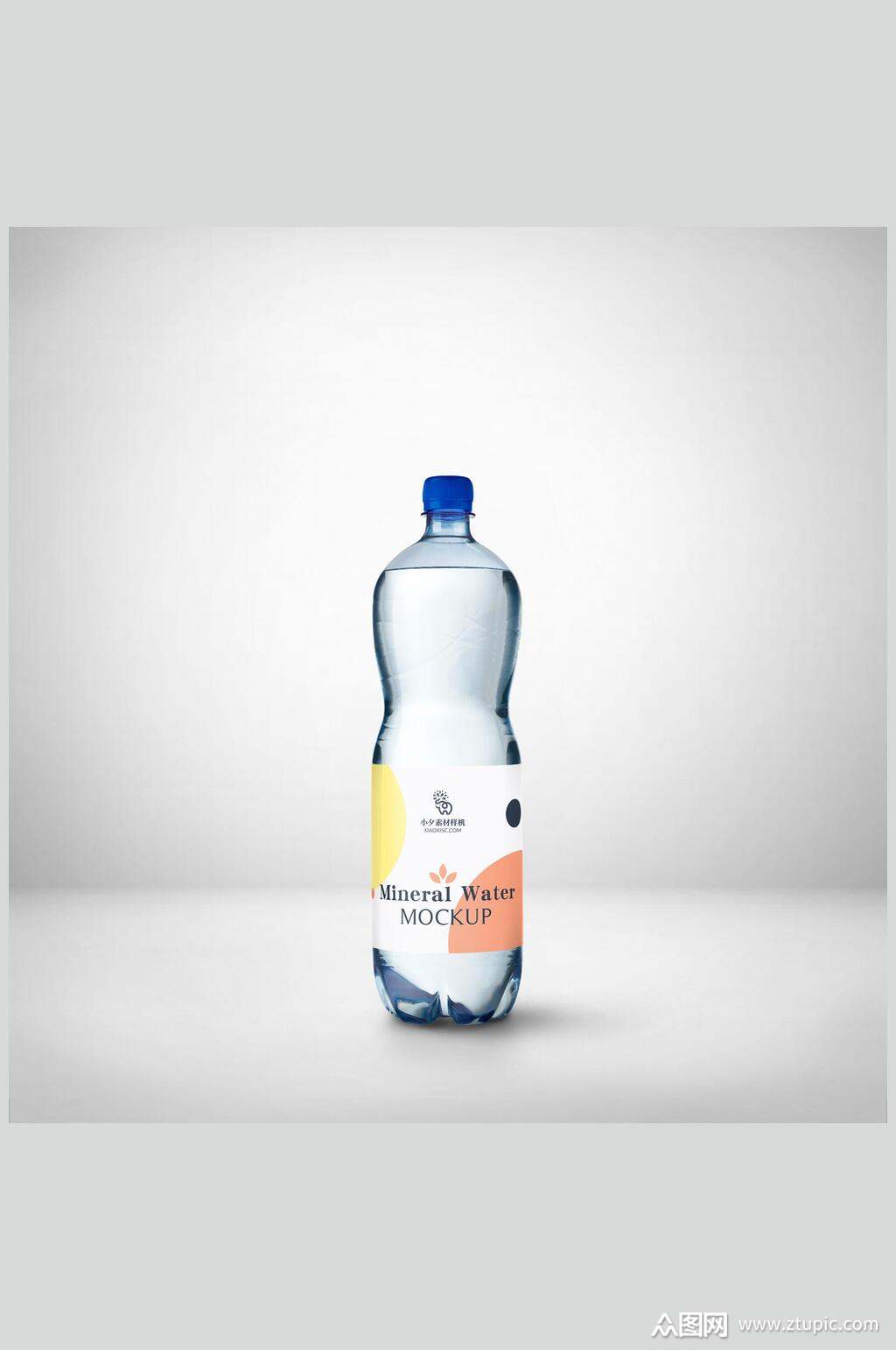 矿泉水瓶样机效果图
