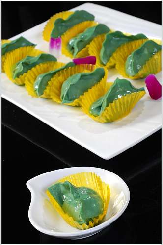 螺旋藻水饺美食图片