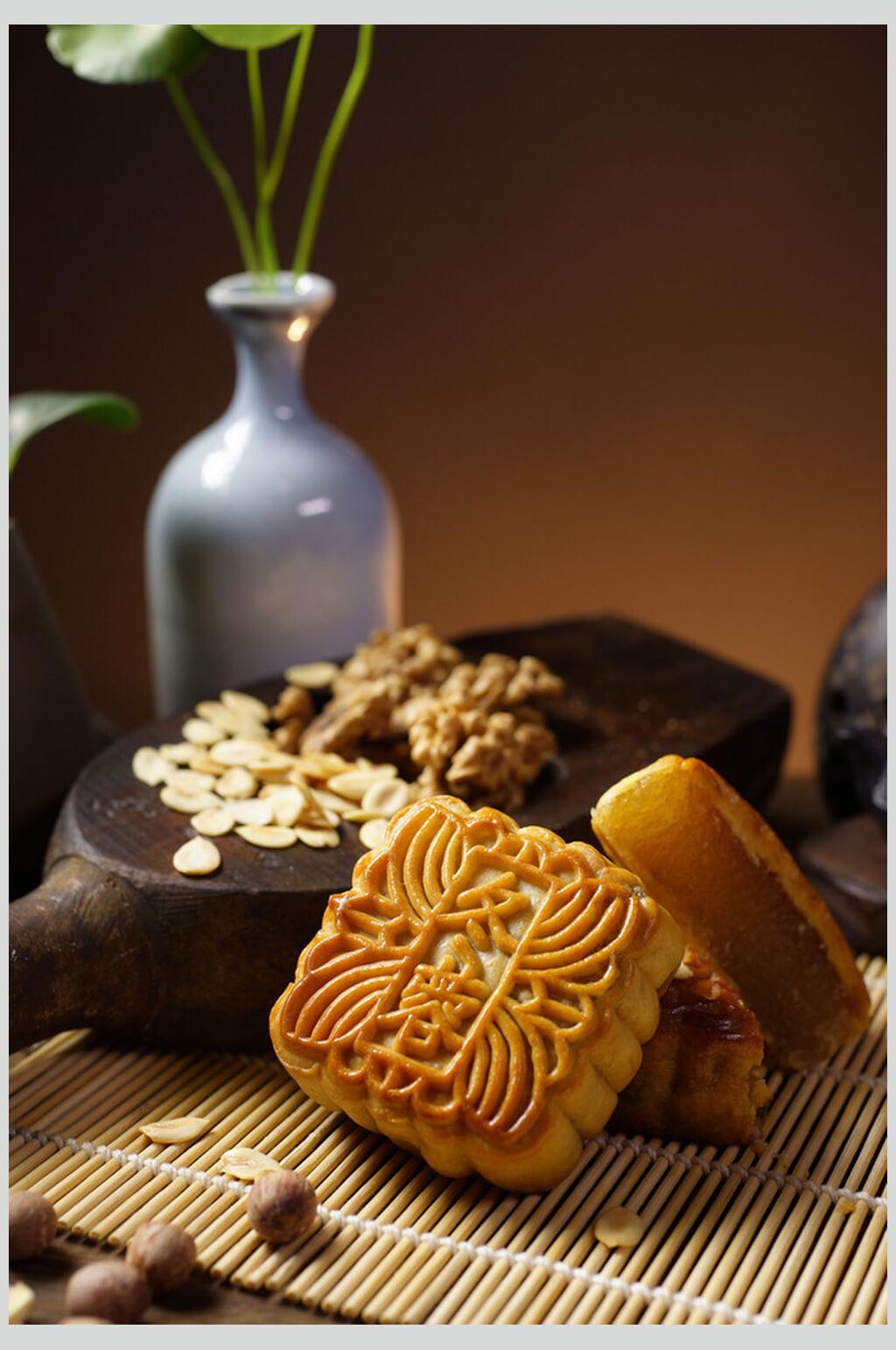 美味坚果冬蓉月饼食品摄影图片素材
