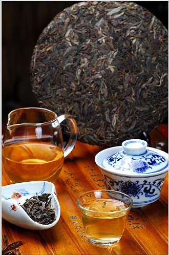 青花瓷精美高档茶具摄影图片