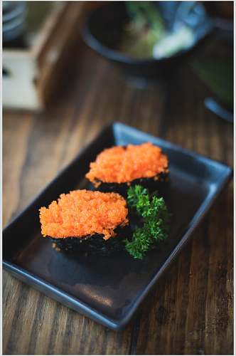 鱼籽寿司食物图片