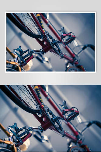 老旧自行车齿轮特写摄影图片