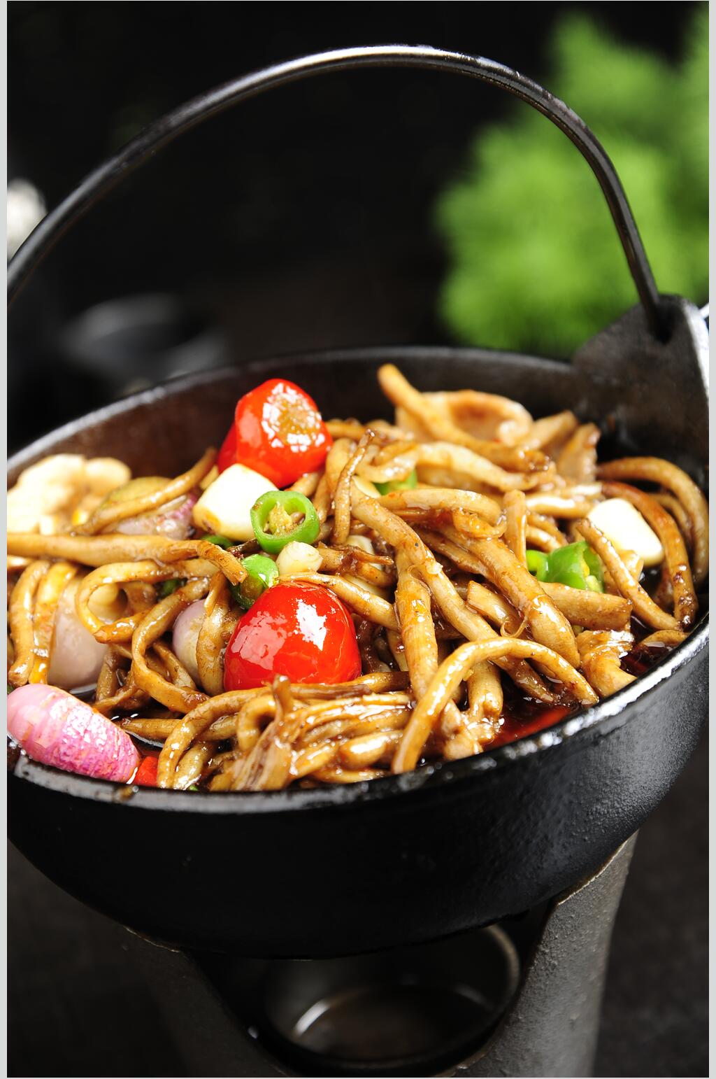 茶树菇麻辣香锅美食摄影图片素材