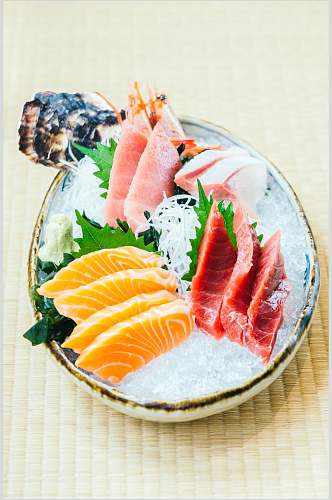 招牌冰镇海鲜寿司餐饮食品图片