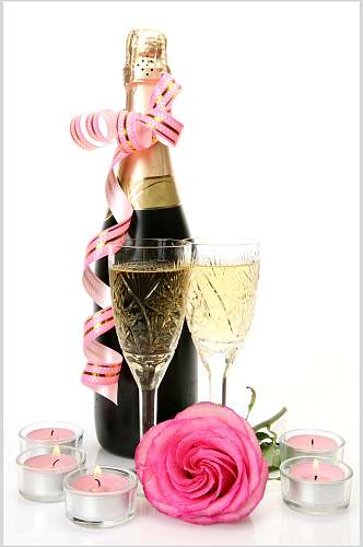 浪漫玫瑰红蜡烛香槟高脚杯高清图片