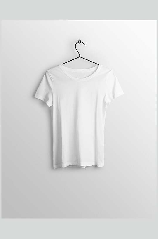 简约上等白色衣服样机