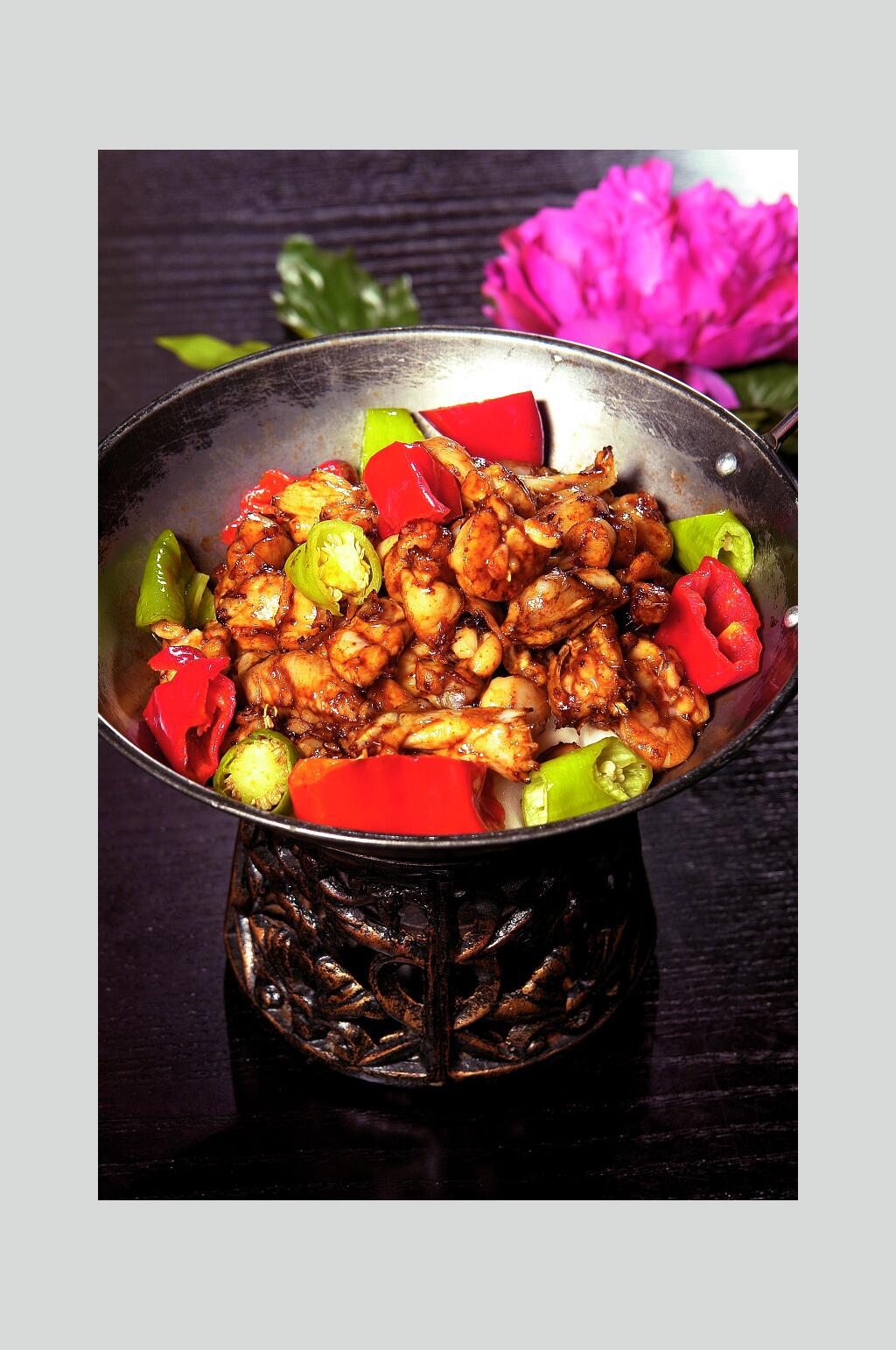 美味干锅牛蛙美食高清图片素材