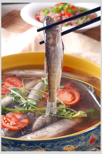 清汤冷水鱼放大食物高清图片