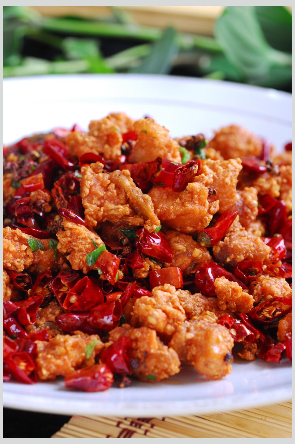 YC辣子香鸡素材