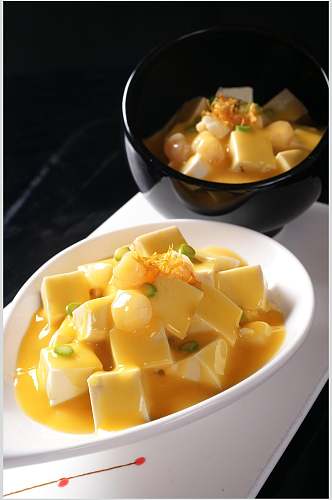 蟹黄烩山水豆腐美食图片