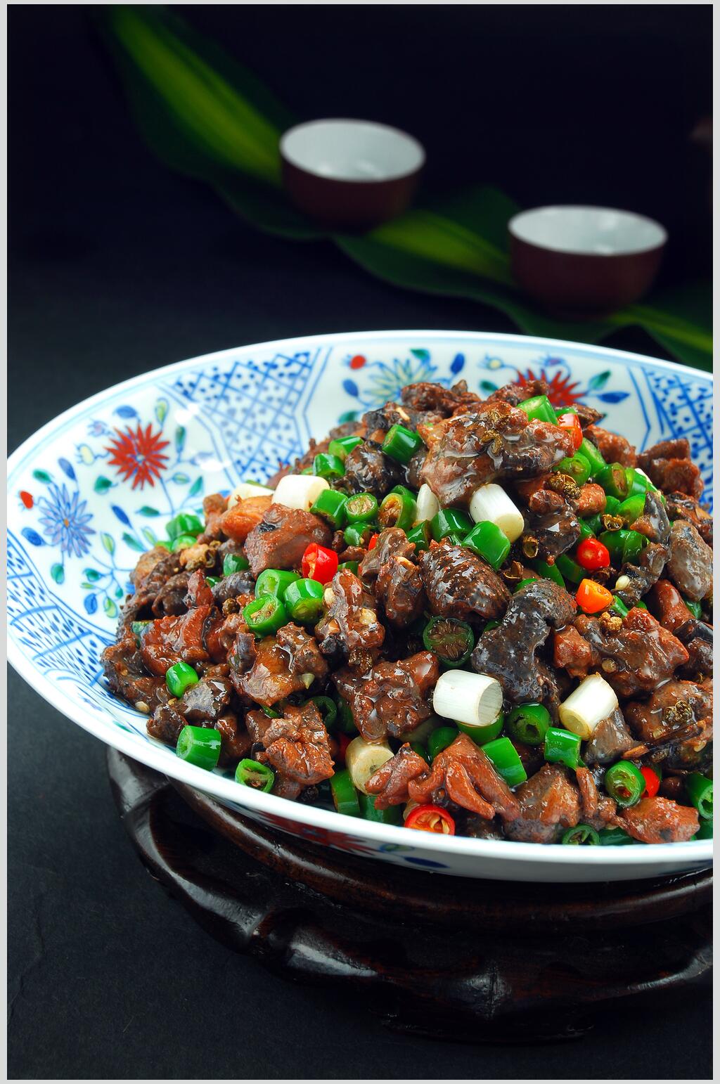 特色尖椒鸡美食高清图片素材