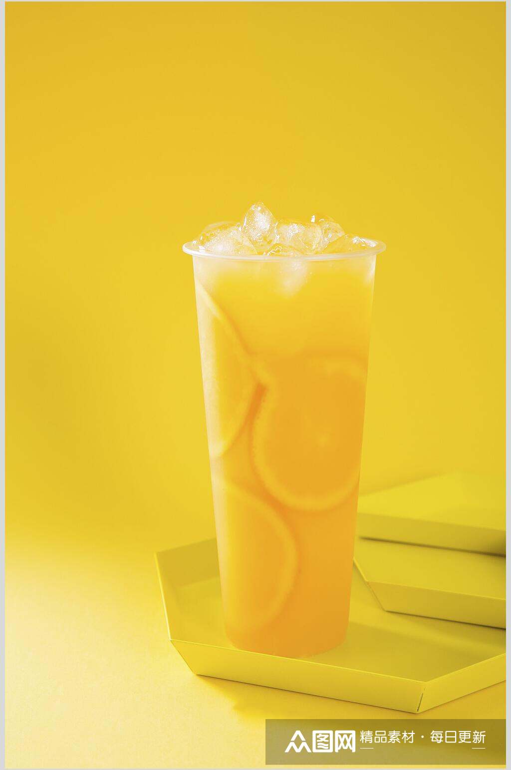 金黄清凉夏日饮品摄影图