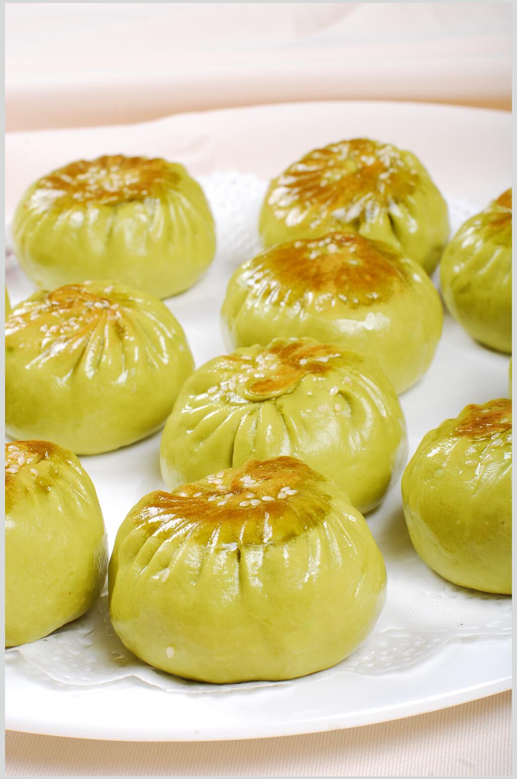 新鲜菠菜生煎包图片素材