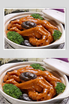 双菇鹅掌煲食物图片