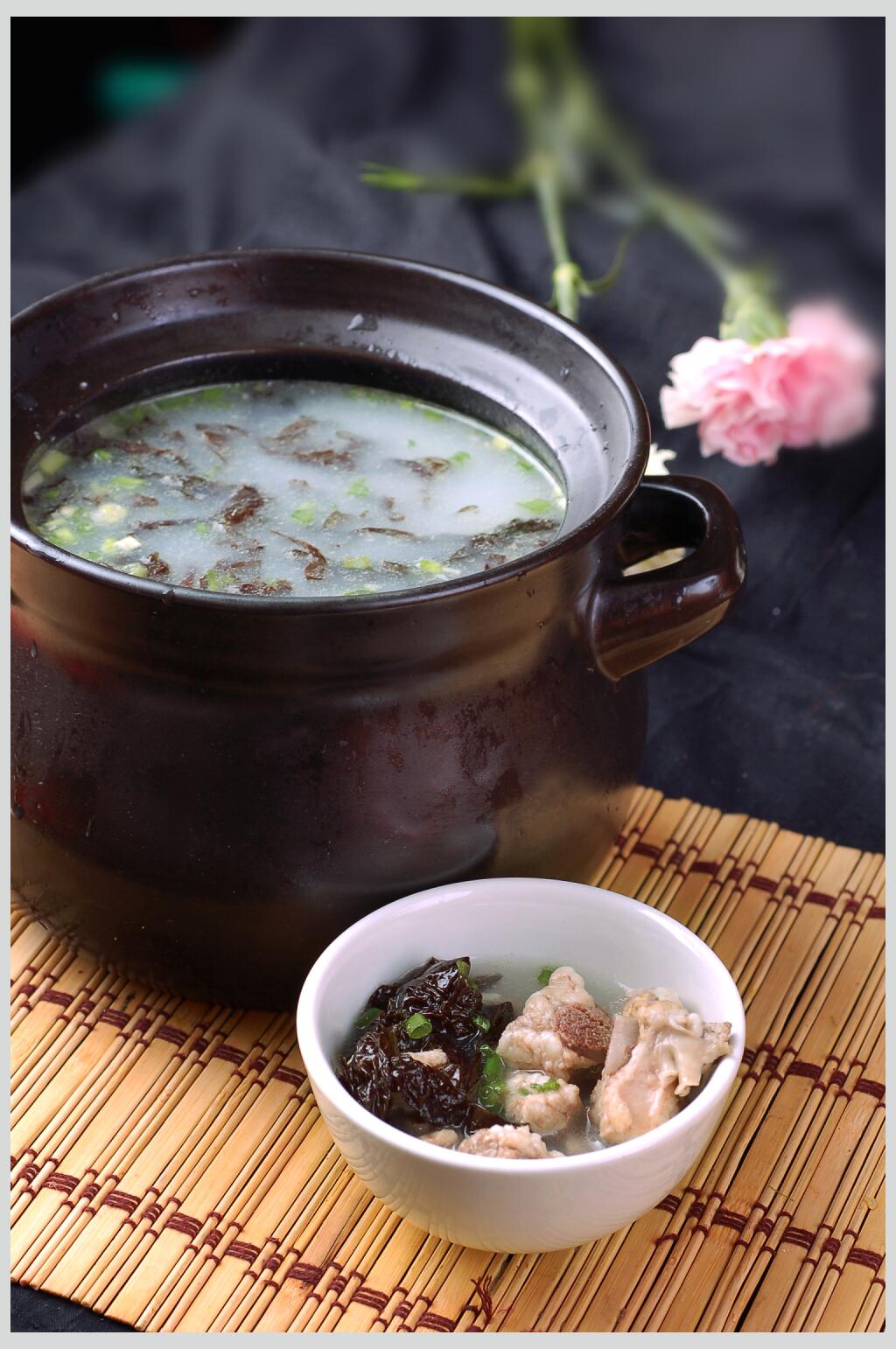 湯紫菜綠豆排骨湯攝影圖片素材