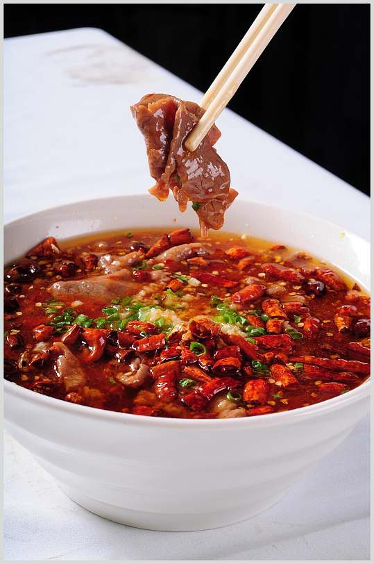 秘制香辣美味水煮牛肉餐饮食品图片