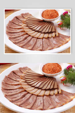 凉川式卤拼食物图片