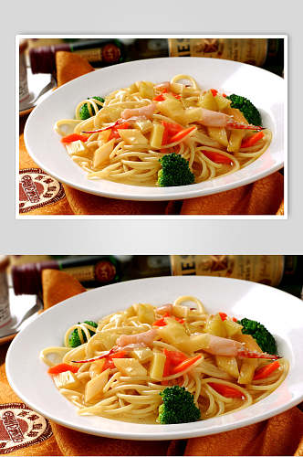 意大利面食浓汤意面摄影图片