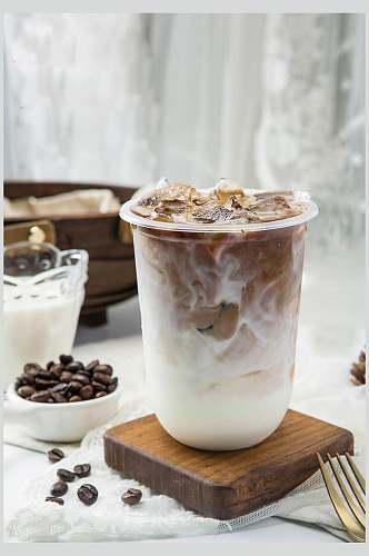夏日冰凉可乐咖啡饮品摄影图