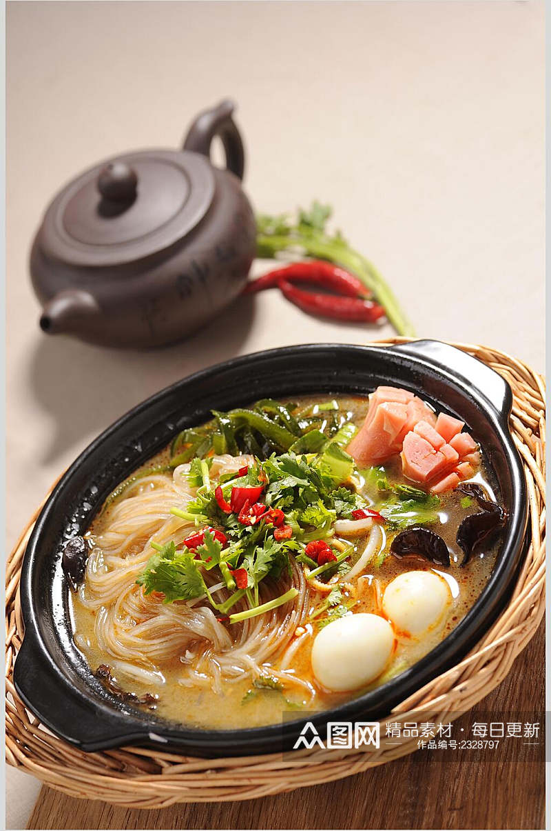 特色美味美食砂锅米线图片素材