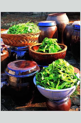 绿色泡菜食物图片