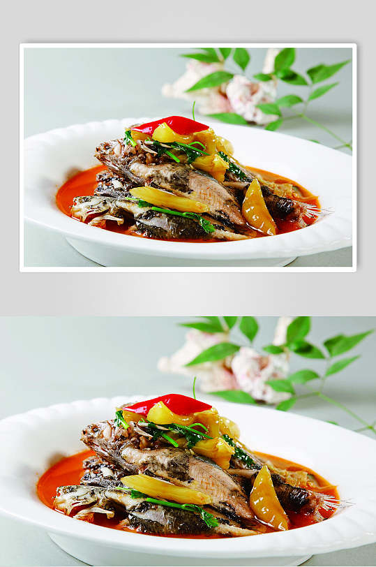 酸椒黄骨鱼餐饮食品图片