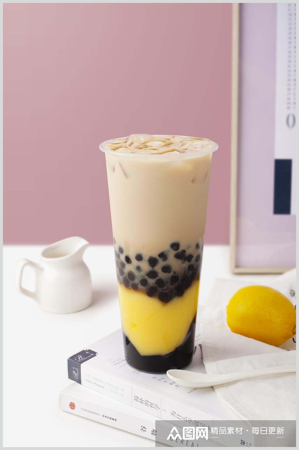 清新烧仙草奶茶摄影图