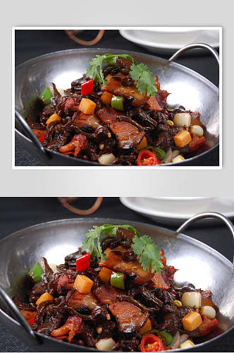 干锅野山菌炒腊肉食物摄影图片