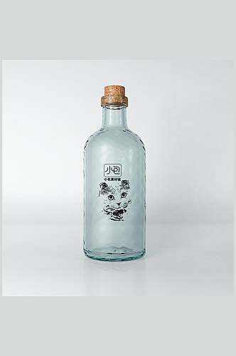 透明可爱猫咪瓶装罐装饮料样机