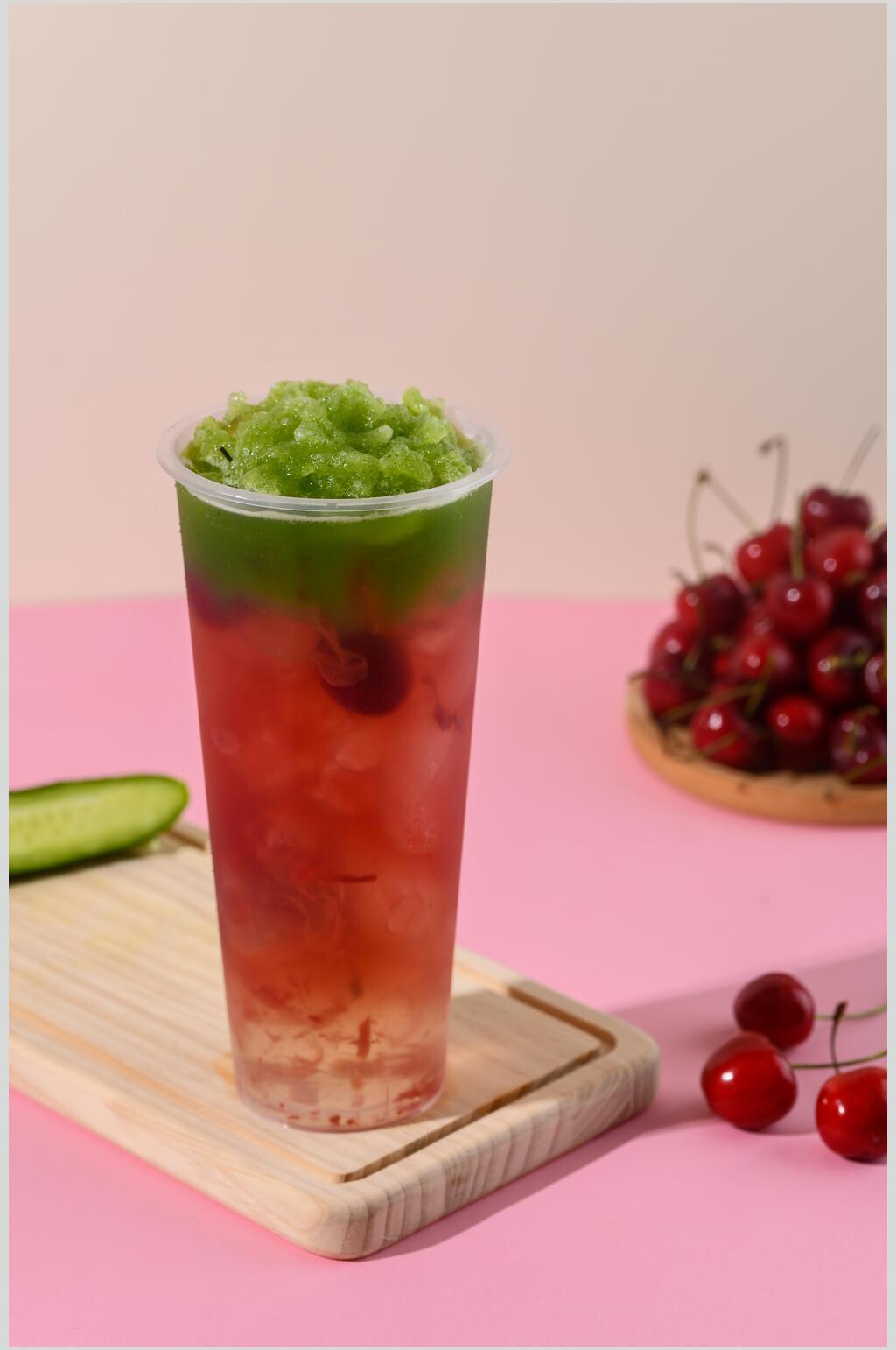 鲜香美味樱桃奶茶食品高清图片素材