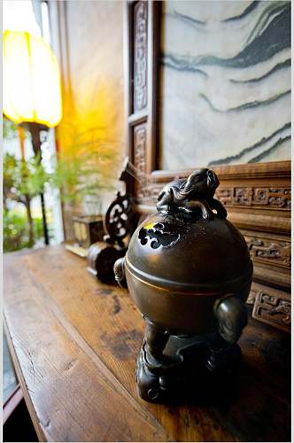 北京古城老院酒店香炉图片
