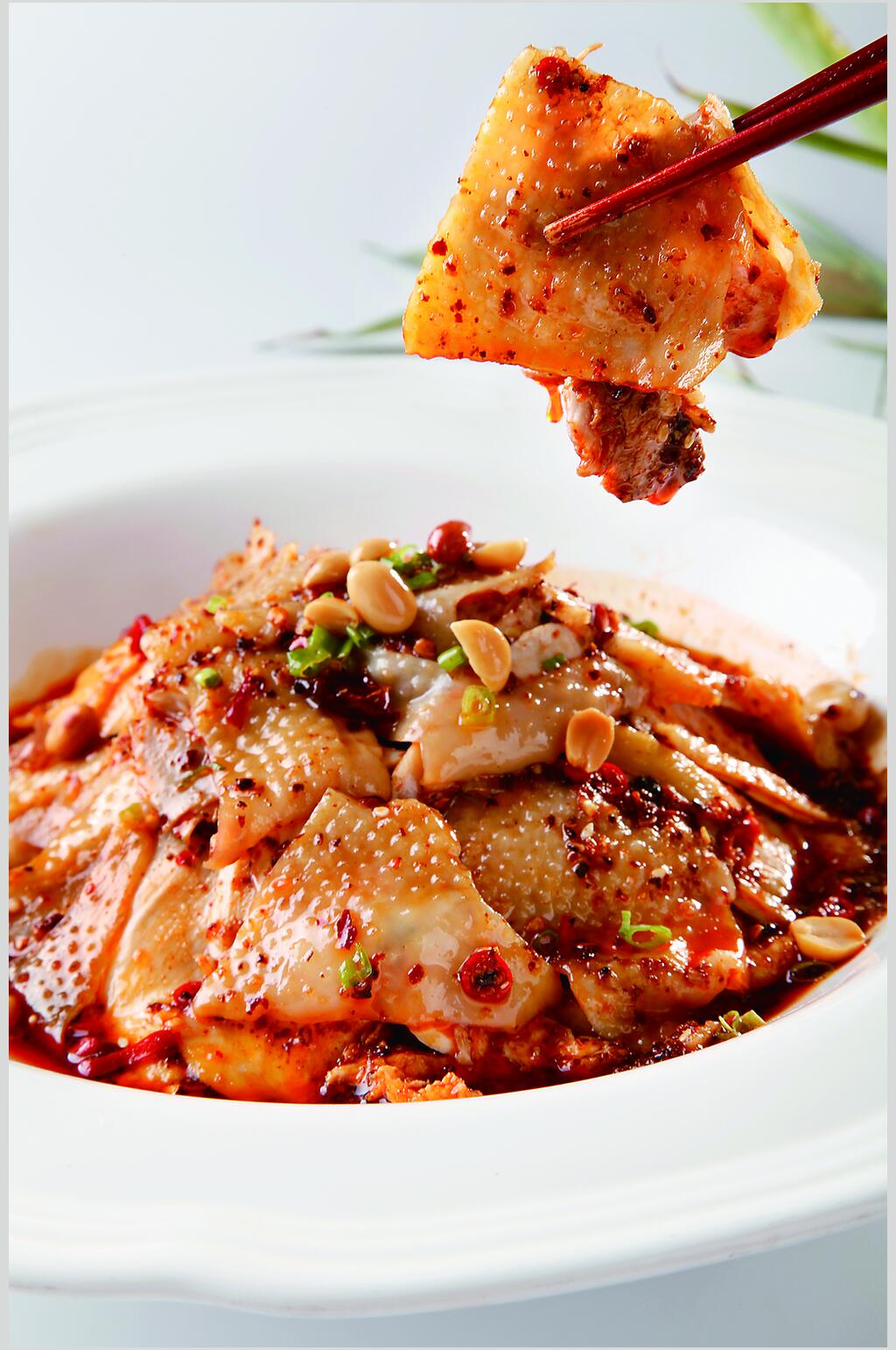 香辣鸡皮美食淮扬菜摄影图片