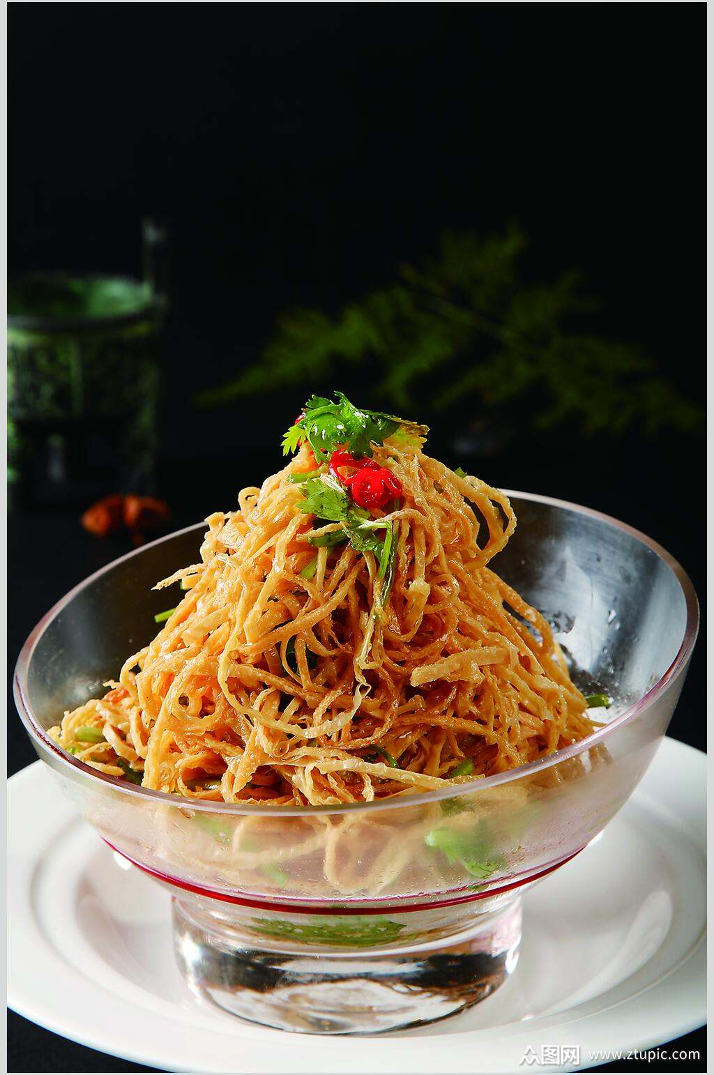 特色凉拌面美食淮扬菜摄影图