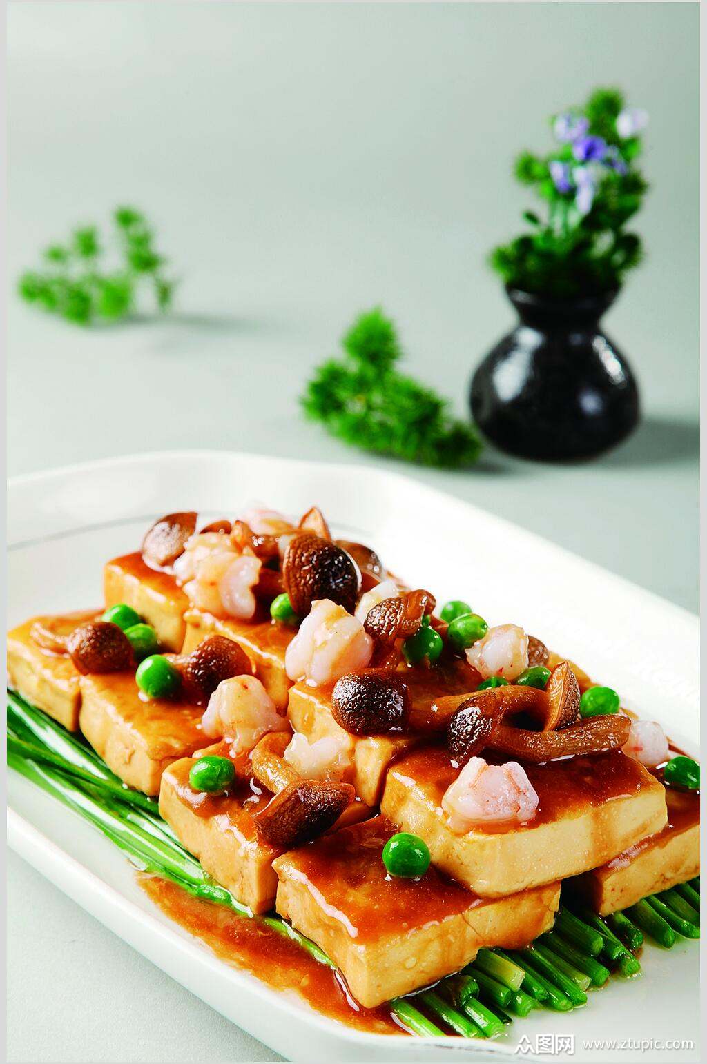 红色豆腐美食淮扬菜摄影餐饮图片素材