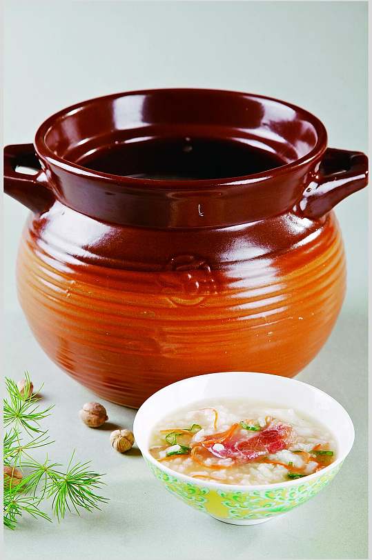 瓦罐海鲜粥美食淮扬菜摄影图餐饮图片