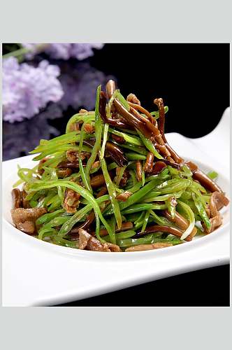 茶树菇拌蜜豆食物高清图片
