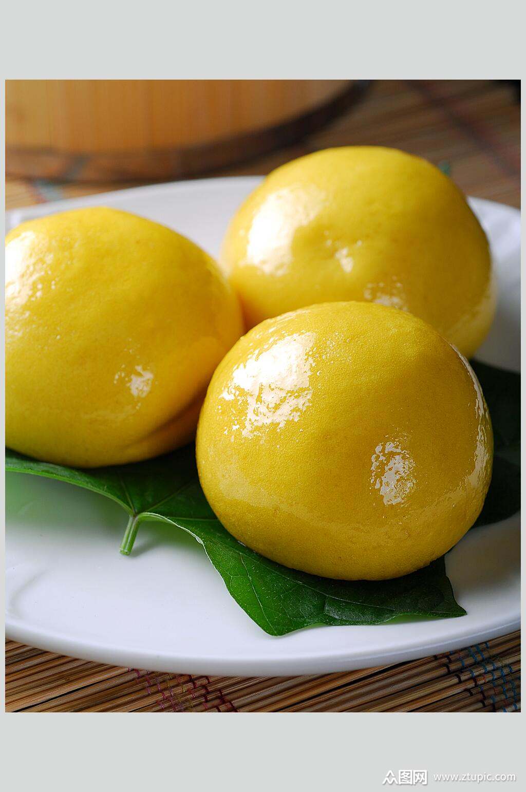 点心黄金流沙包食品摄影图片