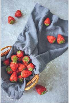 草莓食品美食甜品摄影图