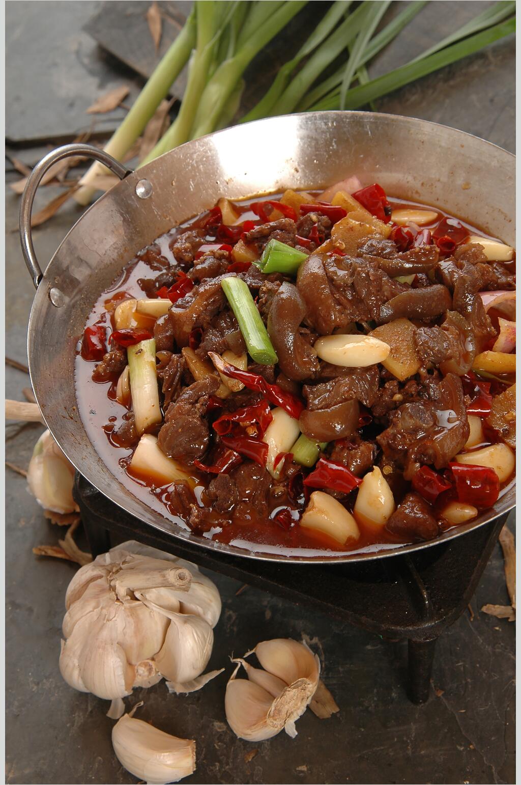 干锅大蒜牛肉食物图片素材