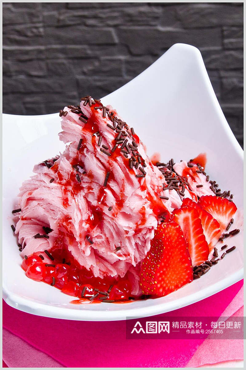 招牌新鲜草莓绵绵冰食品高清图片素材