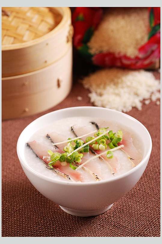鱼片葱花粥食物摄影图片