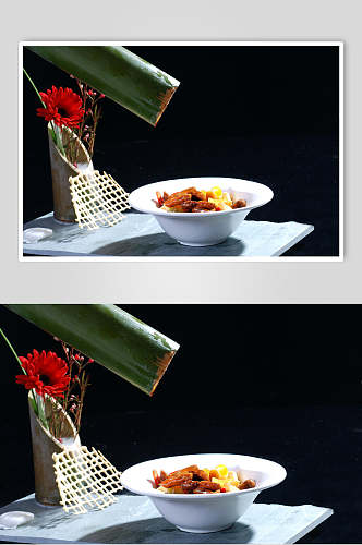 鲜竹筒烧松茸餐饮食品图片