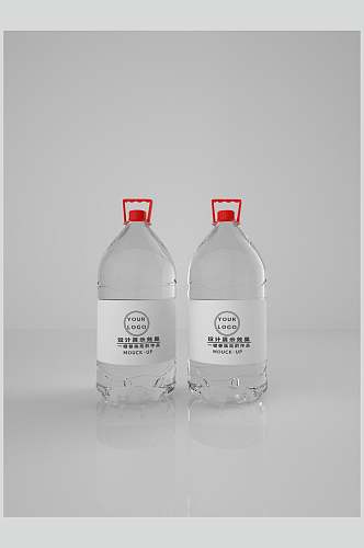 创意红盖白色标签矿泉水包装样机