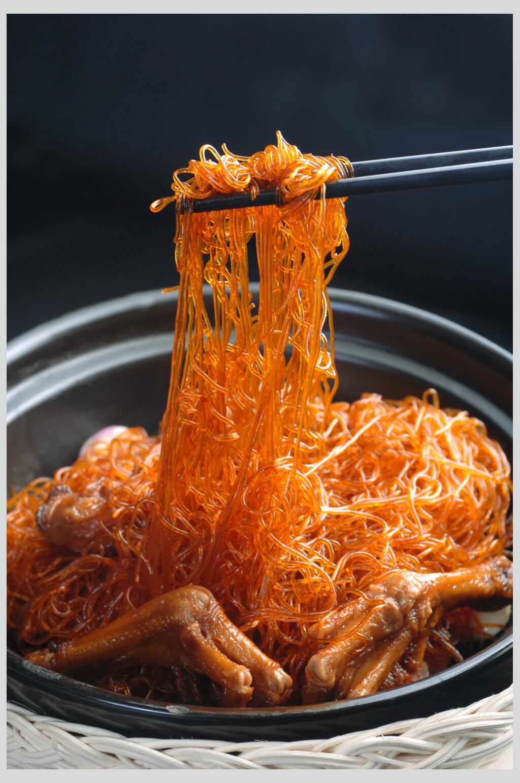 热鹅掌粉丝煲图片素材