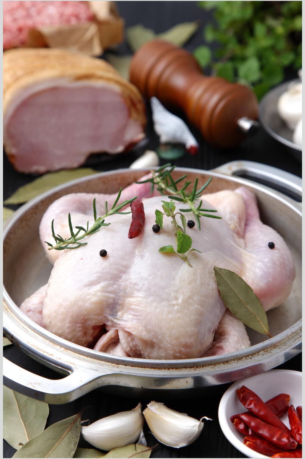 鸡肉新鲜的整鸡图片素材