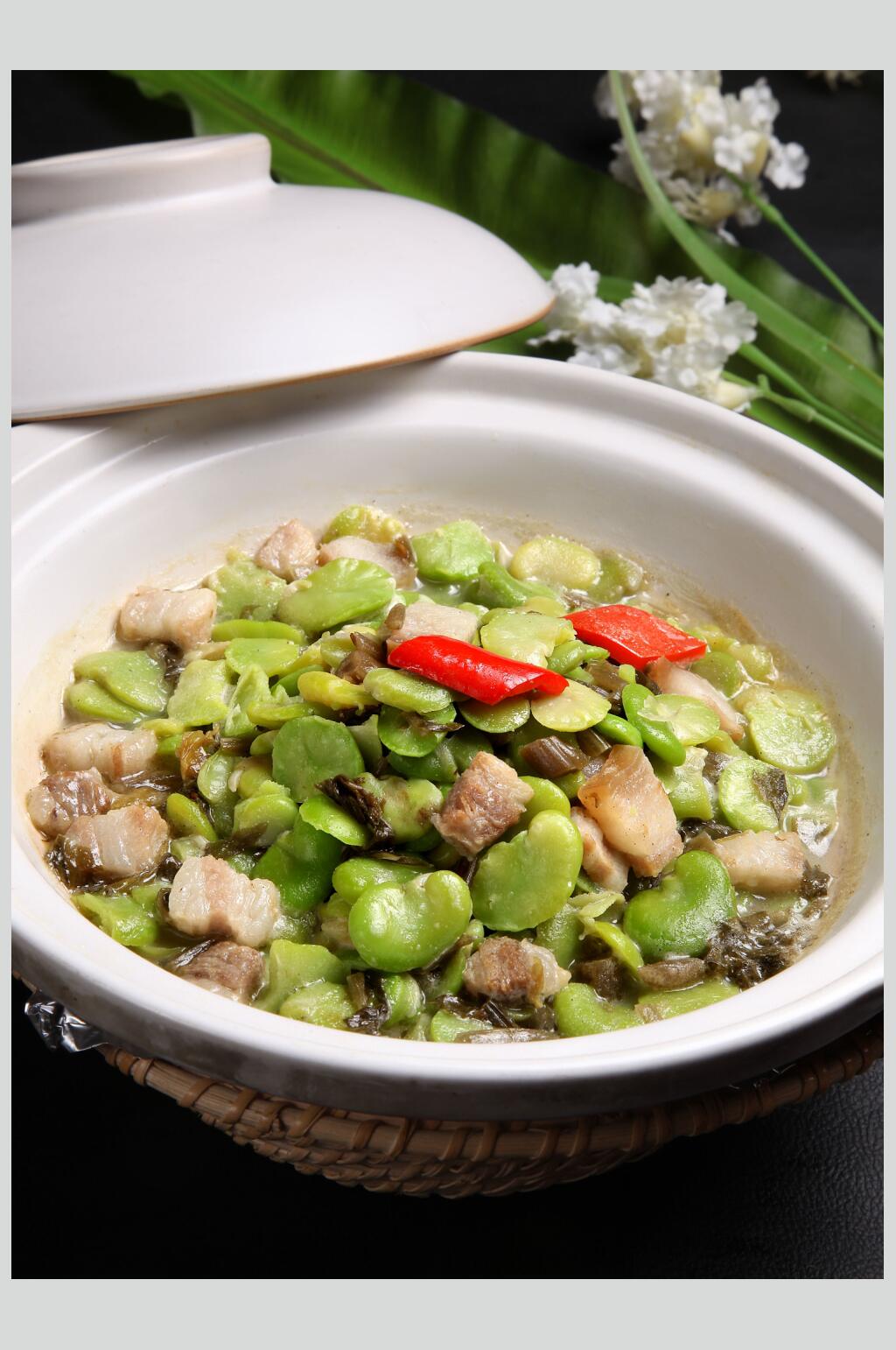 咸肉焖豆瓣图片素材