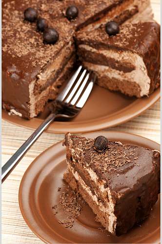 经典巧克力甜点蛋糕切件图片