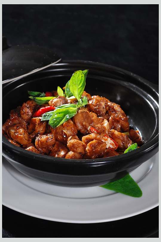 台式三杯鸡美食图片