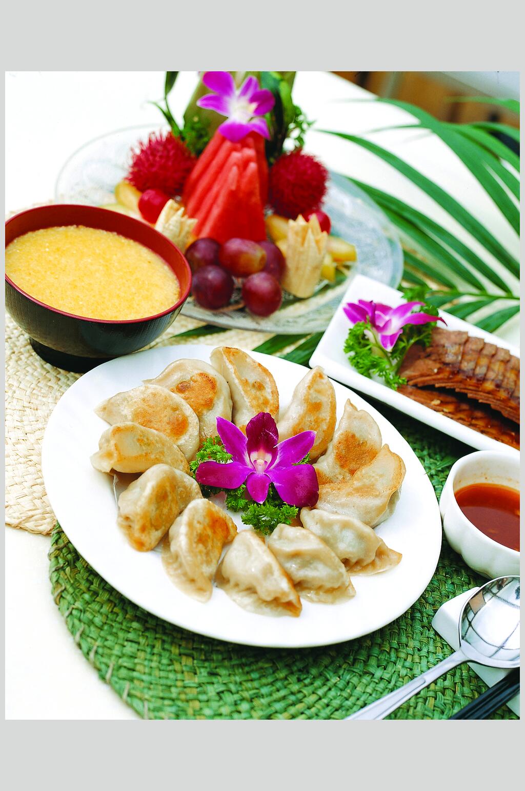 精品生煎锅贴食物高清图片素材